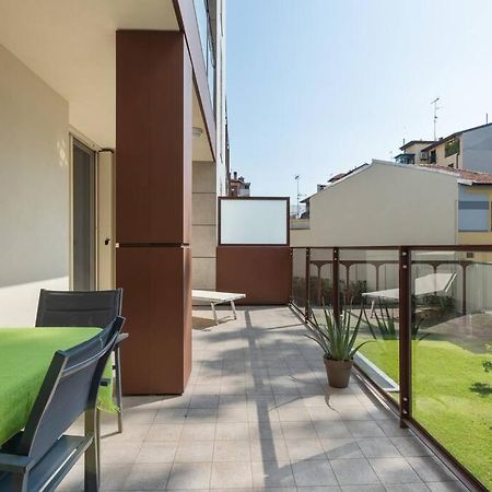 Easylife - Modern And Spacious Apt In Fiera City Life Milan Bagian luar foto
